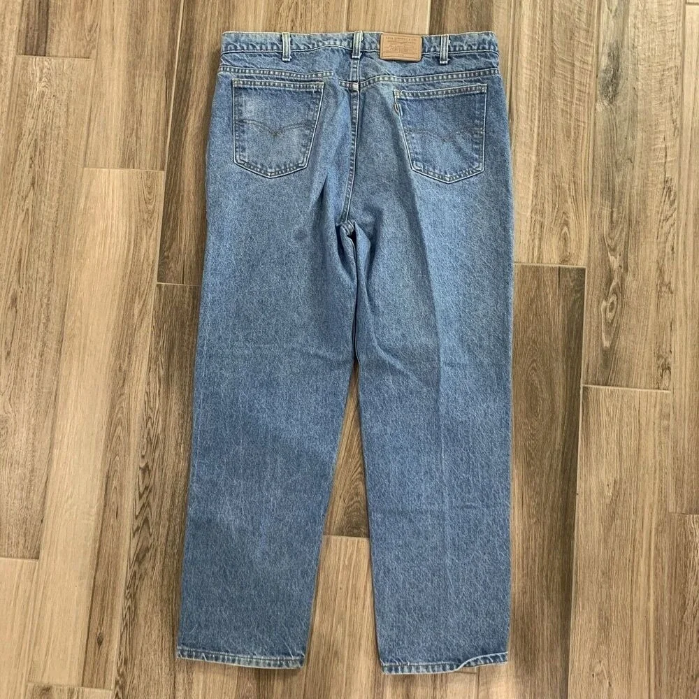 Vintage Levi's 540 Size 42‎ Jeans Straight Leg Distressed Leather Tag Tab Men's